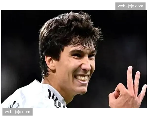 皇马5-1屠杀贝蒂斯 贡萨洛戴帽点燃伯纳乌球场